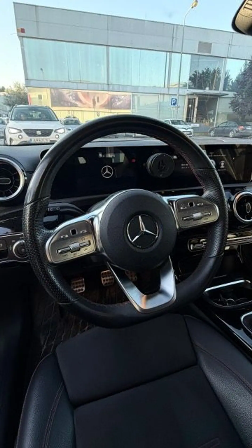 Mercedes-Benz A 180 2020 - 22500 EUR, 73000 km - 73000km - foto 12 de 14