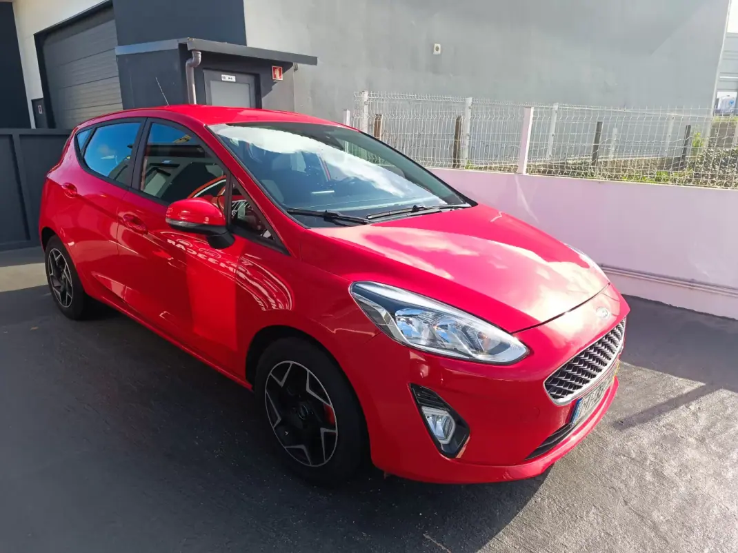 Ford Fiesta 2018 - 9900 EUR, 149596 km - AUTO.MOTO.pt - 149596km - foto 4 de 28