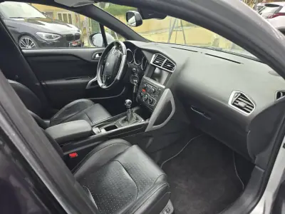 Citroën DS4 2011 - 11900 EUR, 230000 km - AUTO.MOTO.pt - 230000km - foto 5 de 11