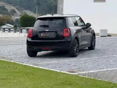 MINI Cooper 2017 - 14999 EUR, 131500 km - AUTO.MOTO.pt - 131500km - foto 23 de 30