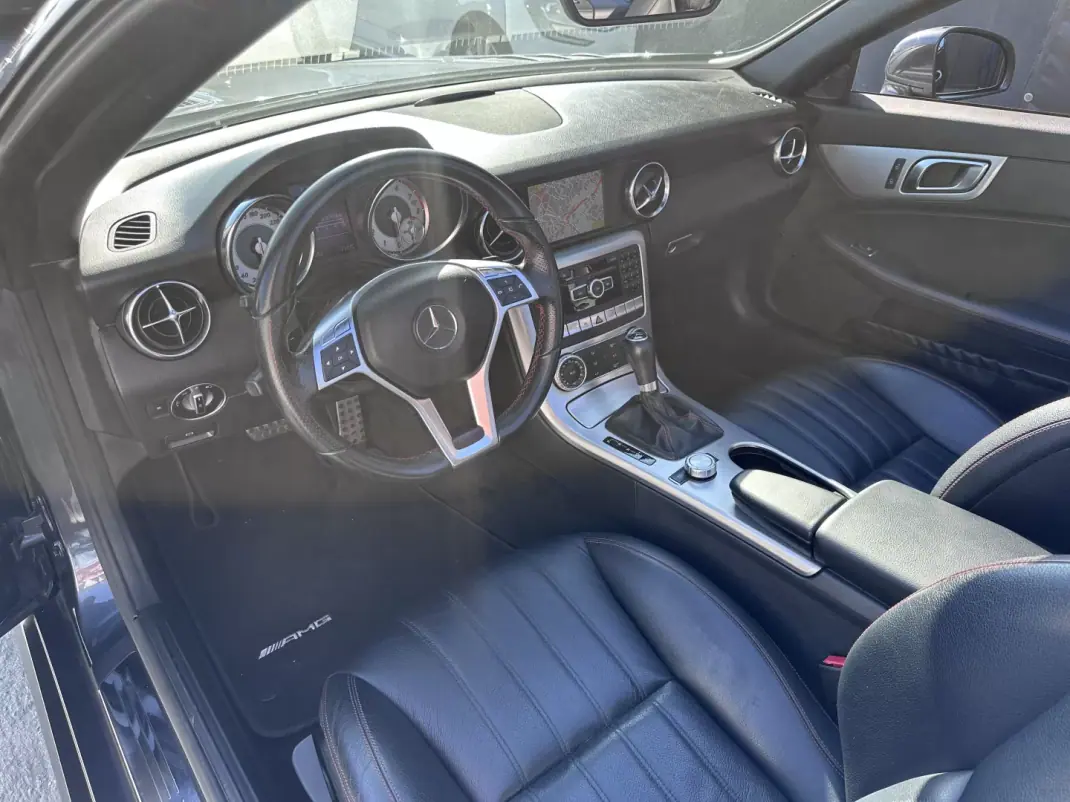 Mercedes-Benz SLK 250 2011 - 23500 EUR, 170000 km - AUTO.MOTO.pt - 170000km - foto 16 de 32