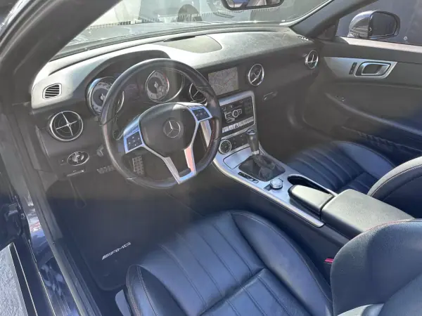 Mercedes-Benz SLK 250 2011 - 23500 EUR, 170000 km - AUTO.MOTO.pt - 170000km - foto 16 de 32