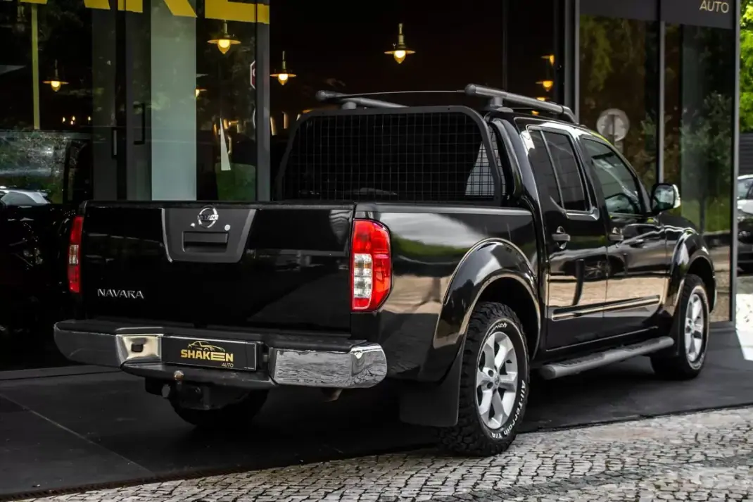 Nissan Navara 2010 - 21450 EUR, 253981 km - AUTO.MOTO.pt - 253981km - foto 6 de 33