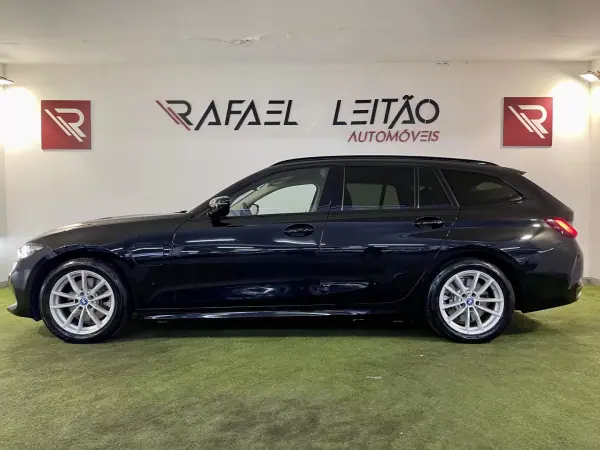 BMW 320 2024 - 34500 EUR, 48000 km - AUTO.MOTO.pt - 48000km - foto 10 de 40