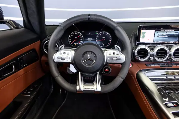 Mercedes-Benz AMG GT 2019 - 170000 EUR, 39913 km - AUTO.MOTO.pt - 39913km - foto 12 de 23
