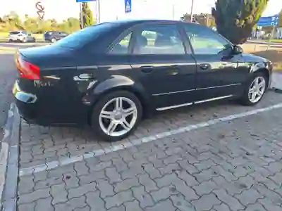 Audi A4 2006 — foto 3 de 12
