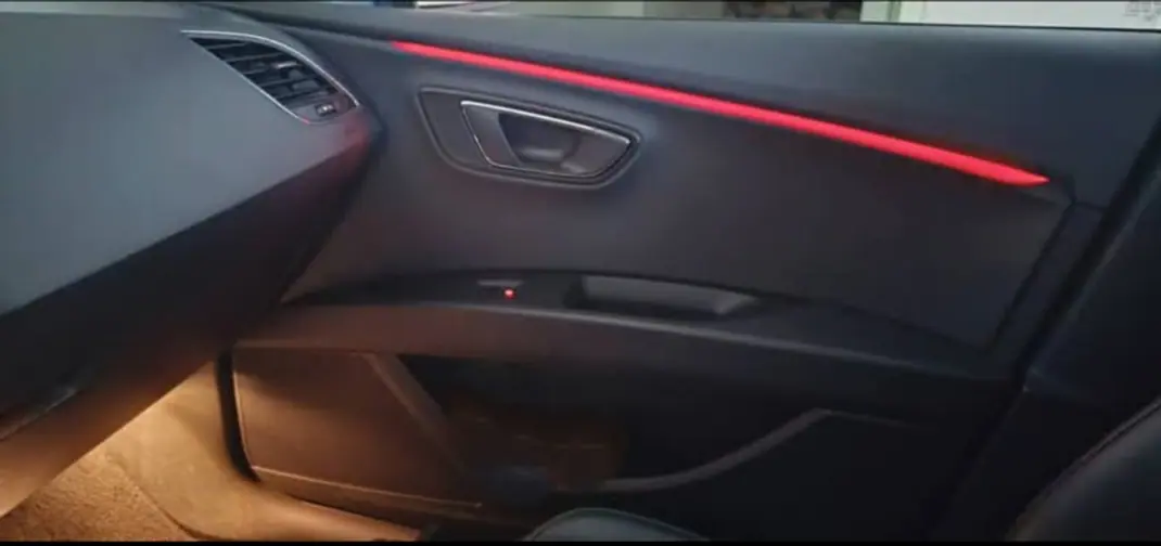 SEAT Leon ST 2017 - 13000 EUR, 170000 km - AUTO.MOTO.pt - 170000km - foto 9 de 13