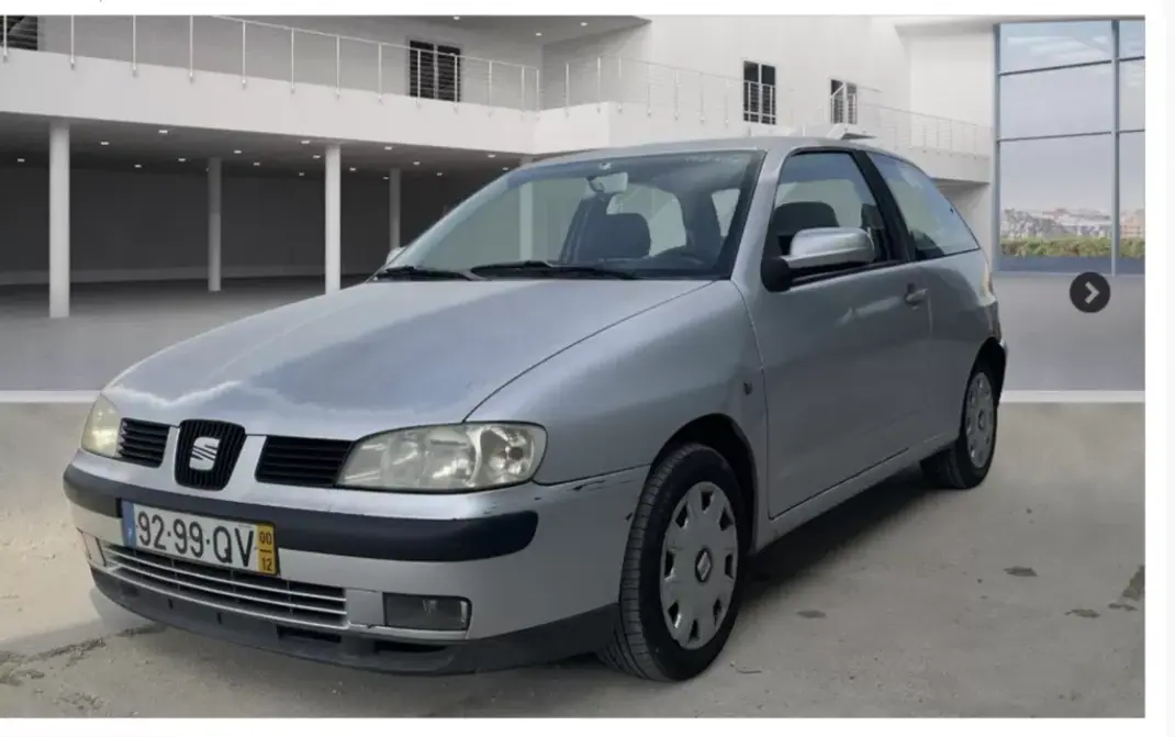 SEAT Ibiza 1999 - 3400 EUR, 259010 km - AUTO.MOTO.pt - 259010km - foto 1 de 4