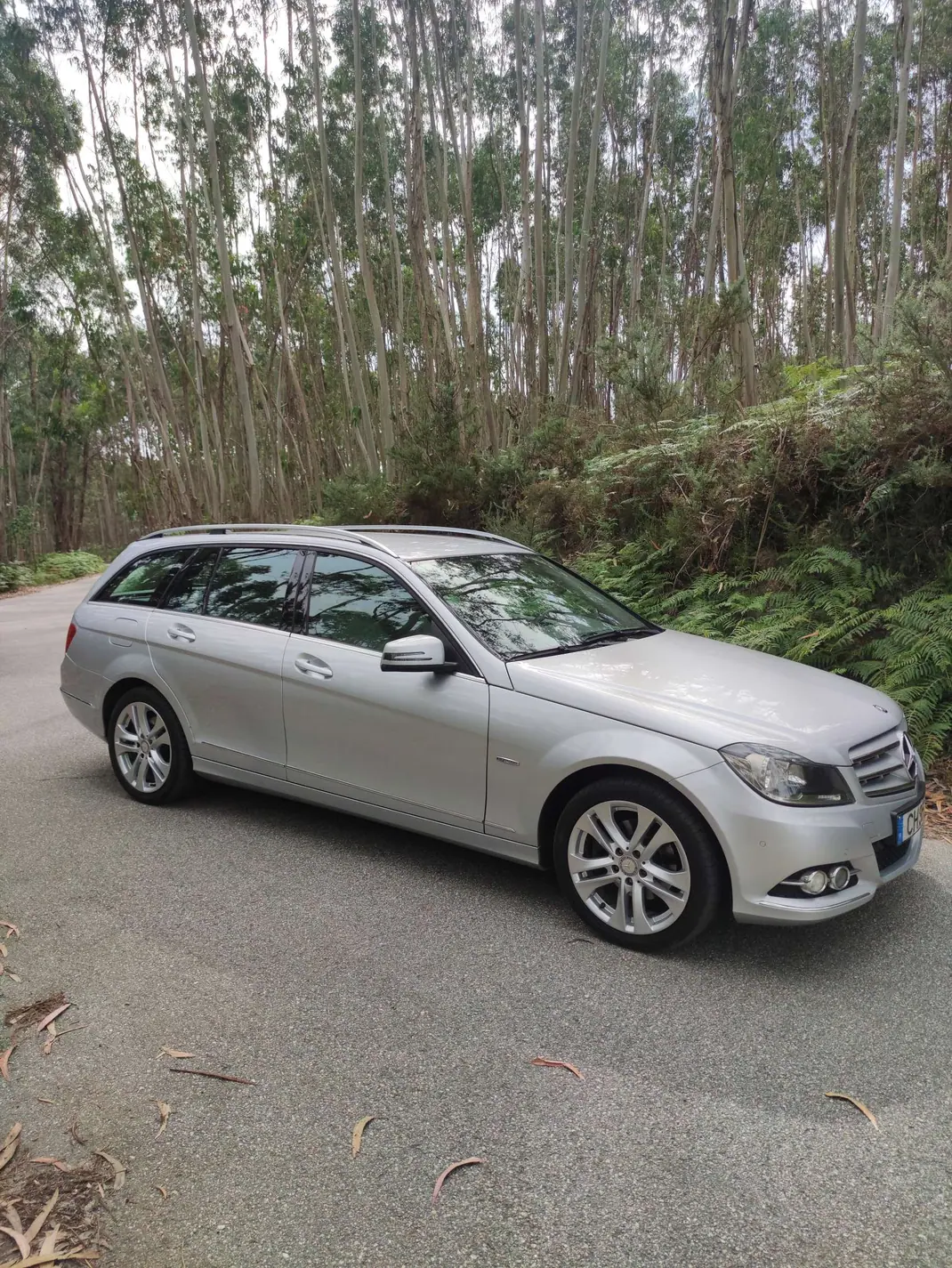 Mercedes-Benz C 200 2011 - 9250 EUR, 298500 km - AUTO.MOTO.pt - 298500km - foto 7 de 11