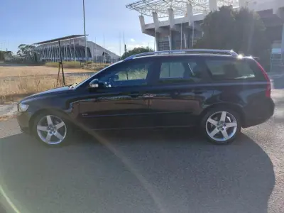 Volvo V50 2010 - 4490 EUR, 384950 km - 384950km - foto 4 de 23