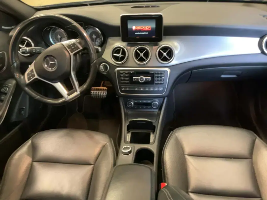 Mercedes-Benz GLA 220 2014 - 21990 EUR, 197316 km - AUTO.MOTO.pt - 197316km - foto 7 de 12