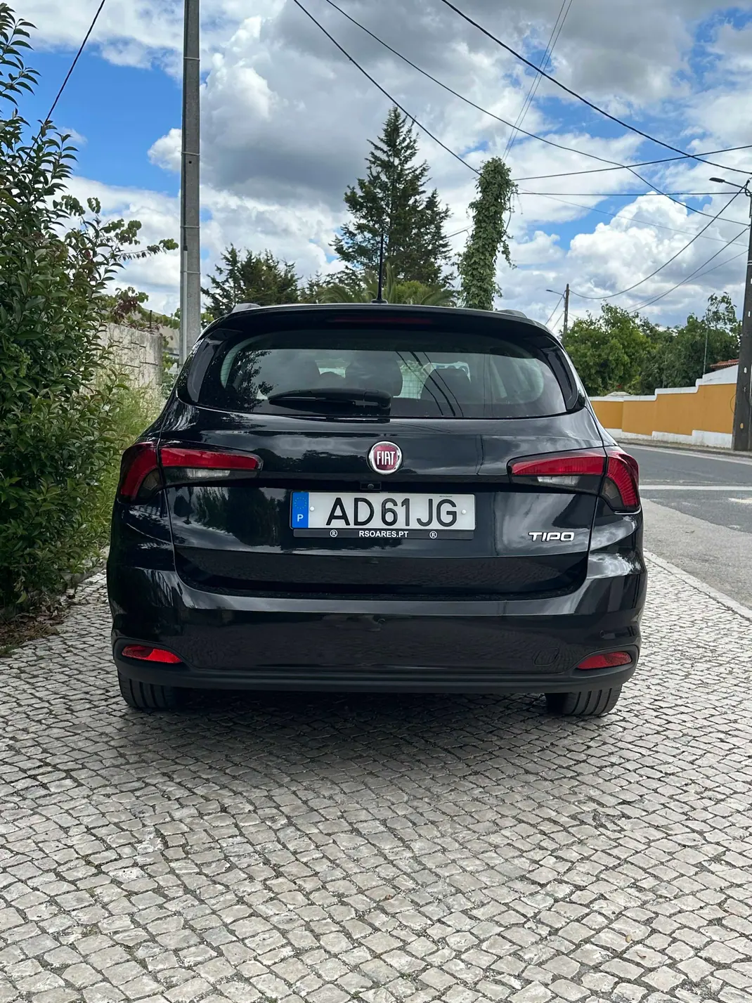Fiat Tipo Station Wagon 2020 - 12500 EUR, 137000 km - AUTO.MOTO.pt - 137000km - foto 3 de 9