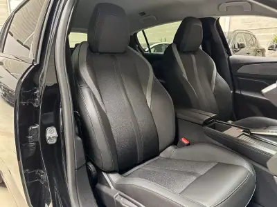 Peugeot 308 2023 - 19950 EUR, 12952 km - AUTO.MOTO.pt - 12952km - foto 11 de 50