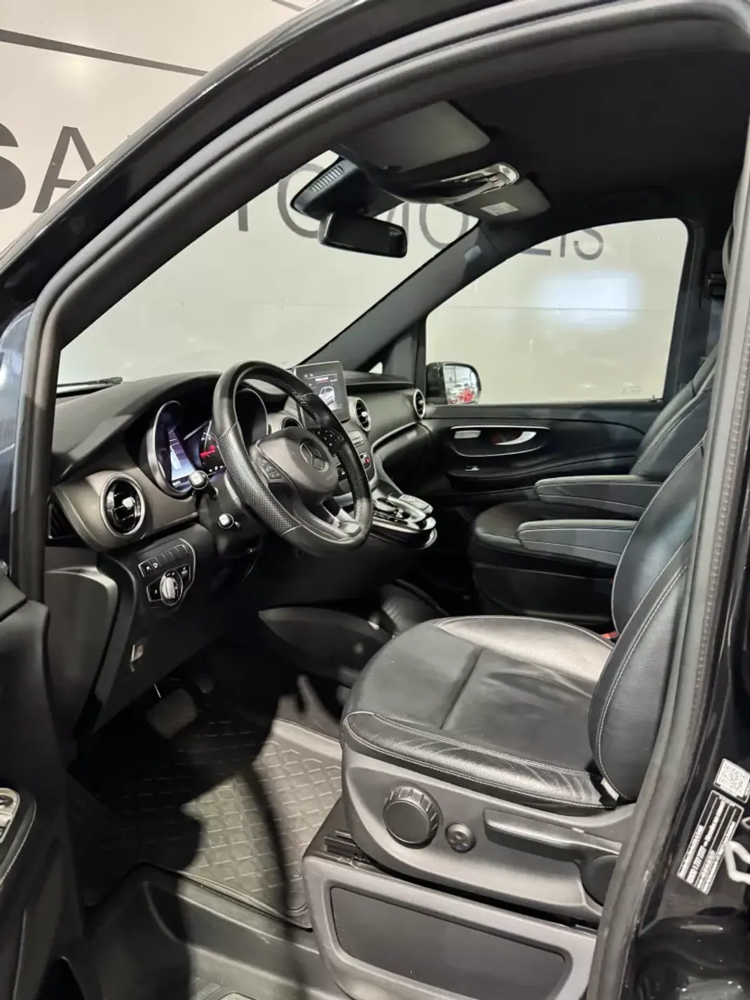 Mercedes-Benz V 250 2019 - 57500 EUR, 110504 km - 110504km - foto 63 de 71