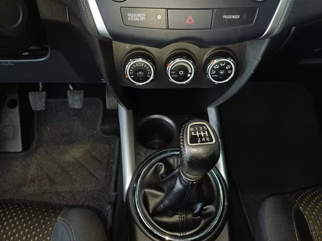 Mitsubishi ASX 2013 - 12790 EUR, 131003 km - AUTO.MOTO.pt - 131003km - foto 8 de 15