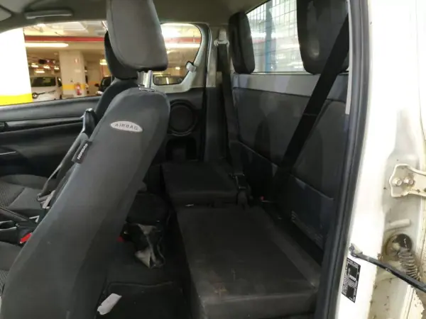 Toyota Hilux 2020 - 24950 EUR, 208886 km - AUTO.MOTO.pt - 208886km - foto 5 de 5