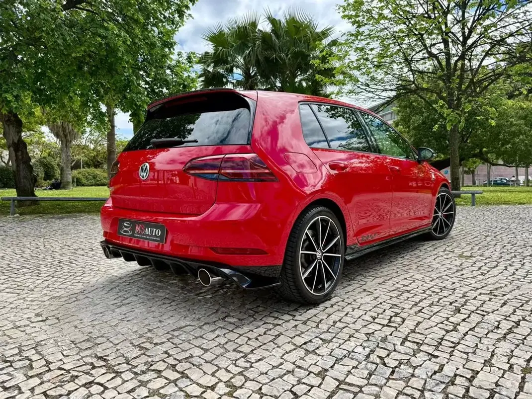 Volkswagen Golf 2019 - 31990 EUR, 110300 km - AUTO.MOTO.pt - 110300km - foto 4 de 38
