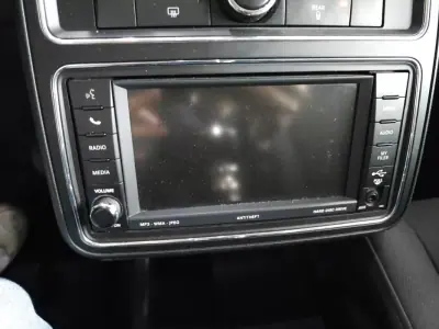 Dodge Journey 2010 - 11750 EUR, 113500 km - AUTO.MOTO.pt - 113500km - foto 32 de 36