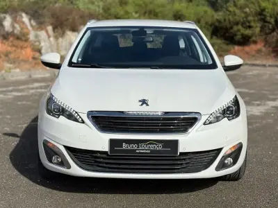 Peugeot 308 SW 2015 - 9900 EUR, 107000 km - AUTO.MOTO.pt - 107000km - foto 3 de 29
