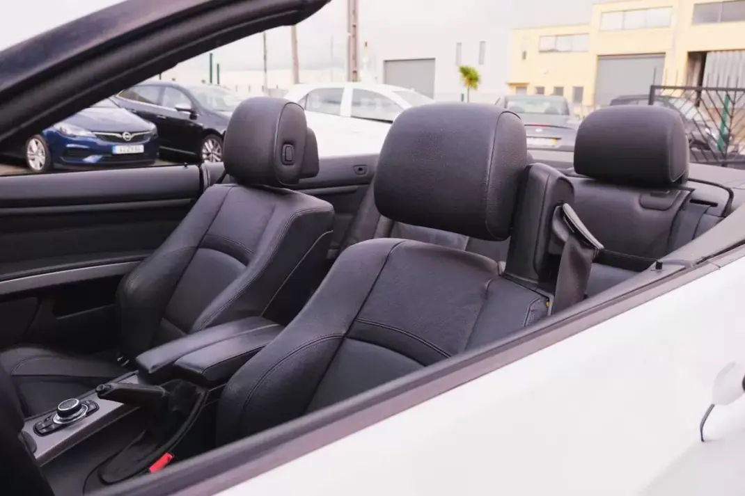 BMW 320 2016 - 18900 EUR, 230000 km - AUTO.MOTO.pt - 230000km - foto 23 de 28