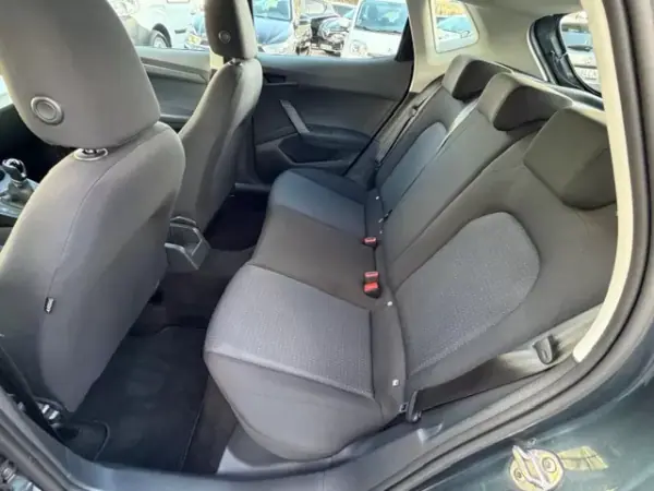 SEAT Ibiza 2022 - 12900 EUR, 90422 km - AUTO.MOTO.pt - 90422km - foto 2 de 11