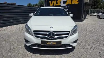 Mercedes-Benz A 200 2013 - 15990 EUR, 141000 km - AUTO.MOTO.pt - 141000km - foto 12 de 33