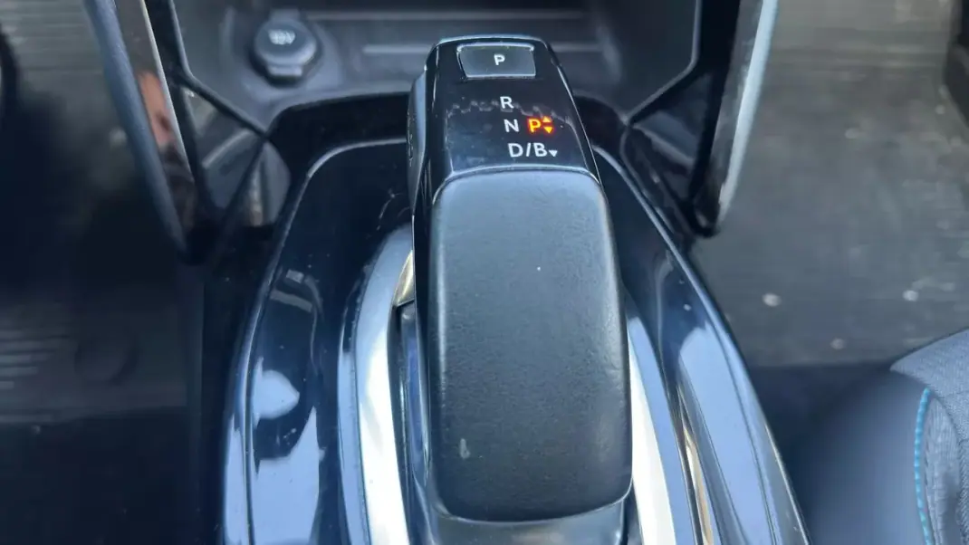 Peugeot e-208 2021 - 16900 EUR, 40000 km - AUTO.MOTO.pt - 40000km - foto 18 de 22