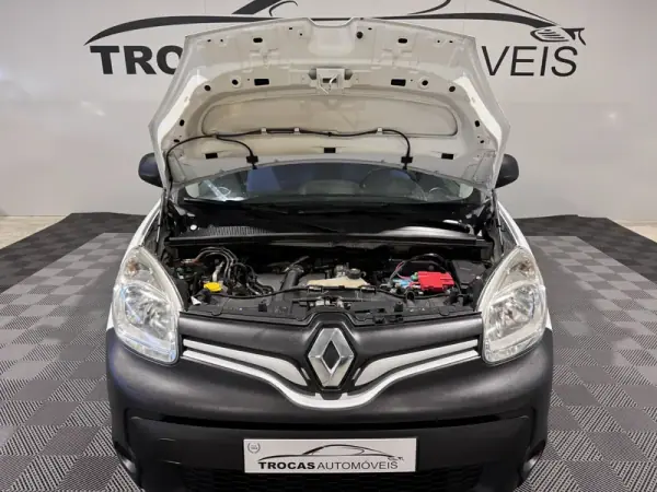 Renault Kangoo 2016 - 10900 EUR, 255000 km - AUTO.MOTO.pt - 255000km - foto 10 de 28