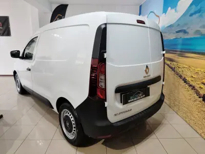 Renault 2022 - 13990 EUR, 66000 km - AUTO.MOTO.pt - 66000km - foto 5 de 21