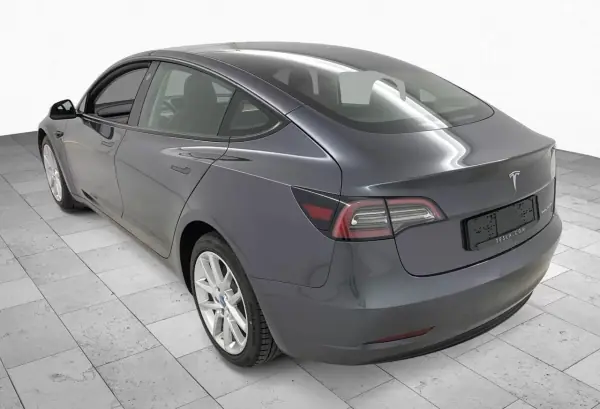 Tesla Model 3 2023 - 30900 EUR, 37000 km - AUTO.MOTO.pt - 37000km - foto 3 de 14