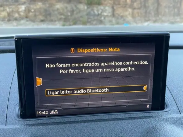 Audi A3 Limousine 2019 - 24999 EUR, 107600 km - AUTO.MOTO.pt - 107600km - foto 31 de 43