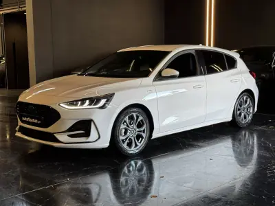 Ford Focus 2024 - 21990 EUR, 48100 km - AUTO.MOTO.pt - 48100km - foto 11 de 34