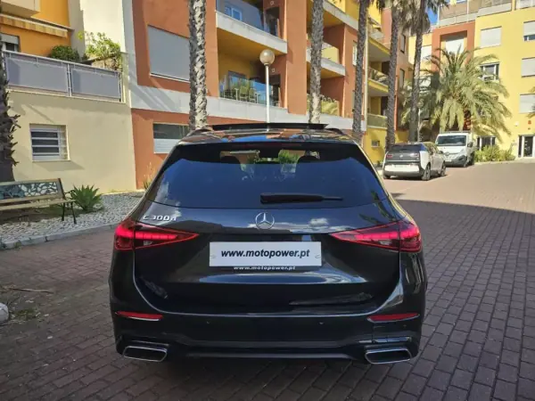 Mercedes-Benz C 300 2022 - 44480 EUR, 80000 km - AUTO.MOTO.pt - 80000km - foto 5 de 35