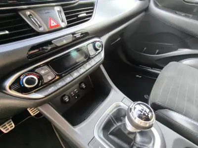 Hyundai i30 N 2020 - 31900 EUR, 48000 km - AUTO.MOTO.pt - 48000km - foto 11 de 22
