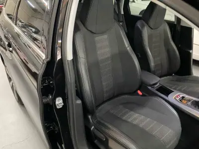 Peugeot 308 SW 2019 - 12450 EUR, 65800 km - AUTO.MOTO.pt - 65800km - foto 17 de 19