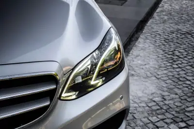 Mercedes-Benz E 250 2016 - 23750 EUR, 215762 km - AUTO.MOTO.pt - 215762km - foto 8 de 39