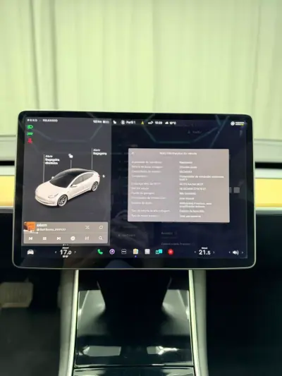 Tesla Model 3 2020 - 23750 EUR, 66000 km - AUTO.MOTO.pt - 66000km - foto 17 de 22