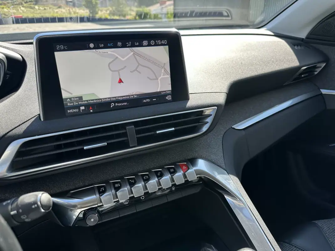 Peugeot 5008 2018 - 14900 EUR, 190000 km - 190000km - foto 37 de 73