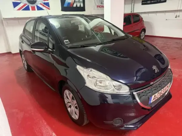 Peugeot 208 1.2 PureTech Access 2015 Gasolina