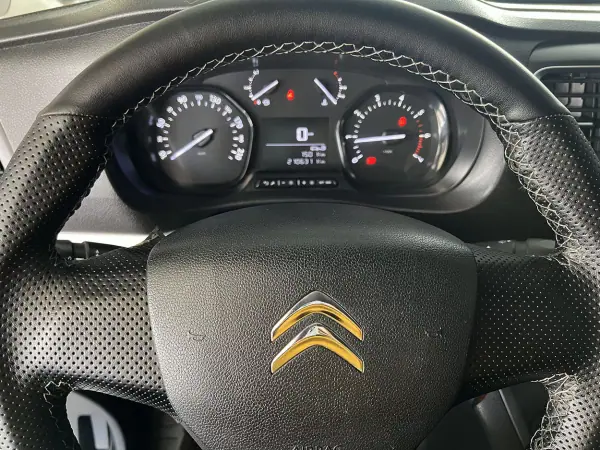 Citroën Spacetourer 2018 - 18900 EUR, 210620 km - AUTO.MOTO.pt - 210620km - foto 11 de 23
