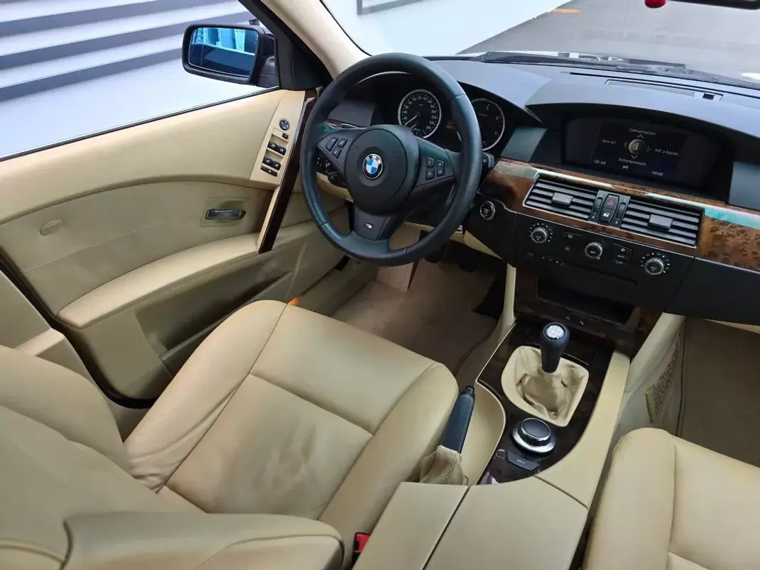 BMW 520 2006 - 9990 EUR, 153000 km - AUTO.MOTO.pt - 153000km - foto 26 de 29