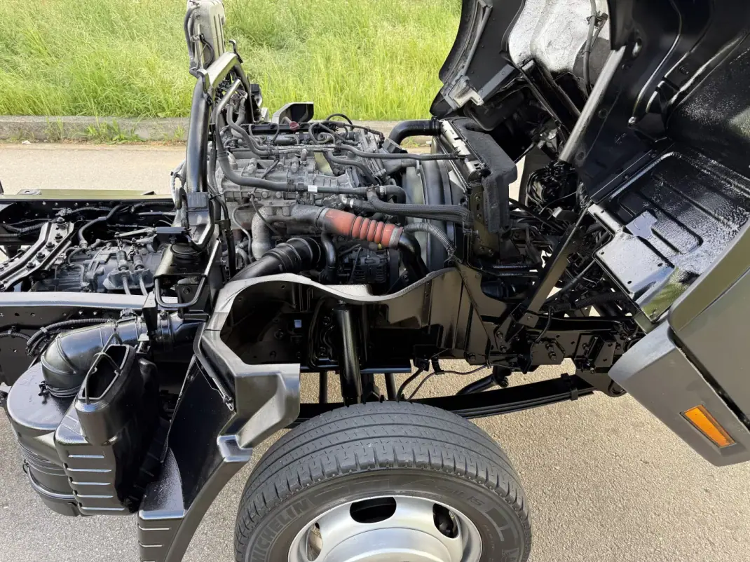 Mitsubishi 2011 - 19750 EUR, 190000 km - AUTO.MOTO.pt - 190000km - foto 19 de 22