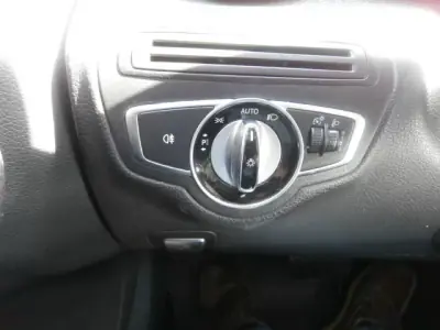 Mercedes-Benz C 200 2016 - 17500 EUR, 96661 km - 96661km - foto 23 de 35