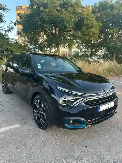 Citroën e-C4 2022 - 19250 EUR, 43300 km - AUTO.MOTO.pt - 43300km - foto 15 de 16