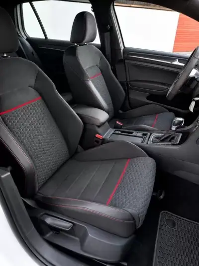 Volkswagen Golf 2019 - 28900 EUR, 108000 km - AUTO.MOTO.pt - 108000km - foto 32 de 32