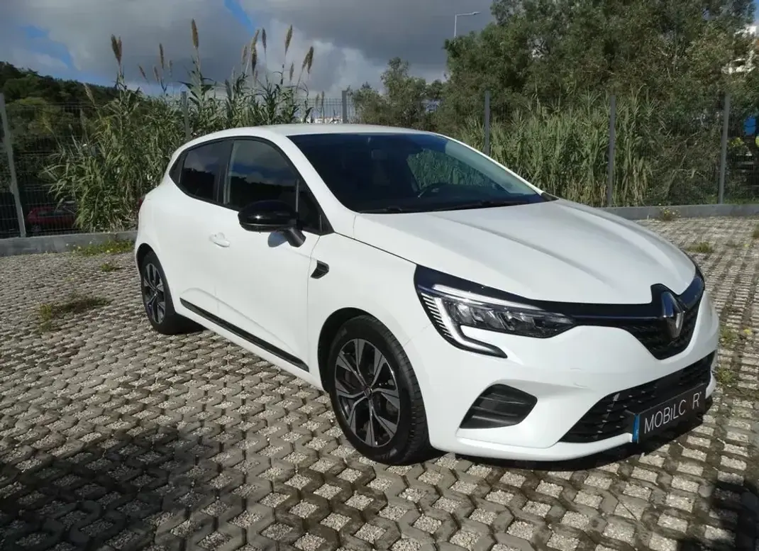 Renault Clio 2021 - 15200 EUR, 72469 km - 72469km - foto 12 de 24