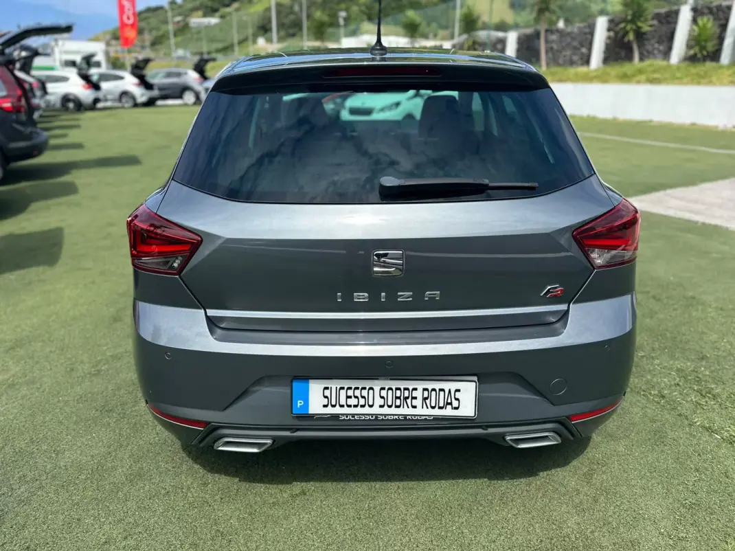 SEAT Ibiza 2017 - 17490 EUR, 95883 km - 95883km - foto 5 de 19