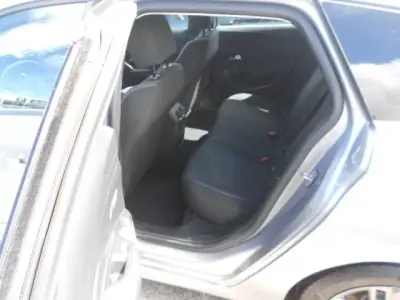 Peugeot 308 SW 2023 - 19900 EUR, 50431 km - AUTO.MOTO.pt - 50431km - foto 8 de 13