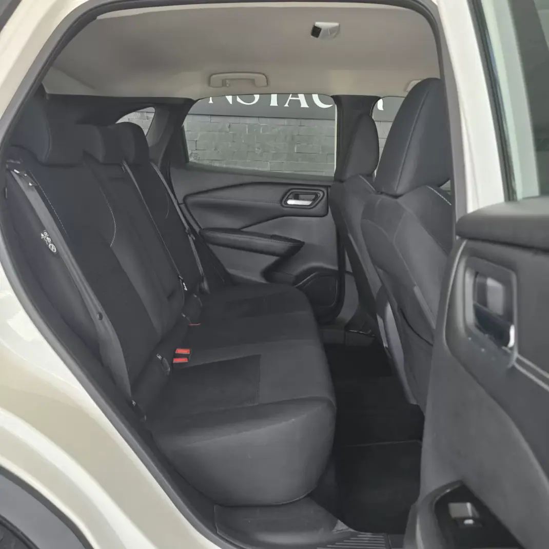 Nissan Qashqai 2024 - 21950 EUR, 78290 km - 78290km - foto 7 de 28