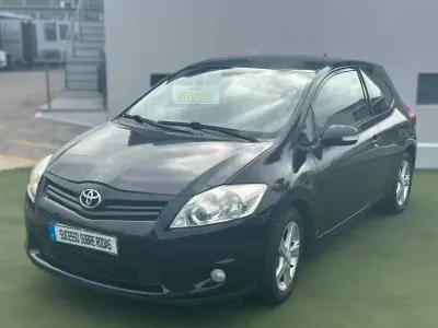 Toyota Auris 2010 - 10990 EUR, 210475 km - AUTO.MOTO.pt - 210475km - foto 2 de 13